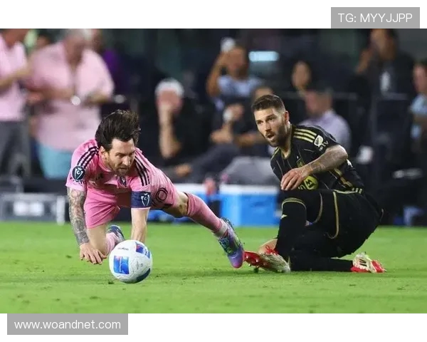 梅西精准长传助攻阿连德破门 迈阿密半场领先华盛顿1-0